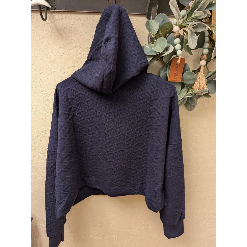 Simply Southern Womens Navy Blue Quilted Geometric Pearl Button Cropped Hoodie L